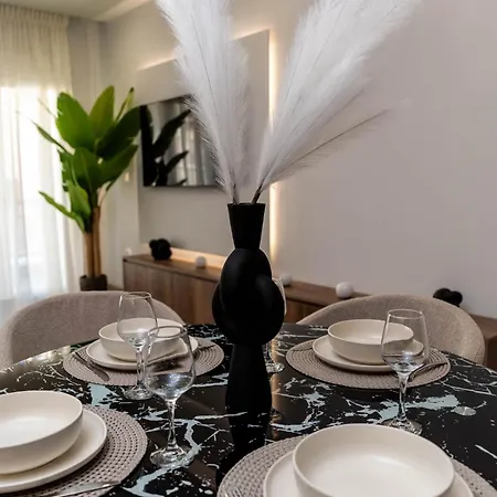 Allure Mitropoleos By G&o * Salonic