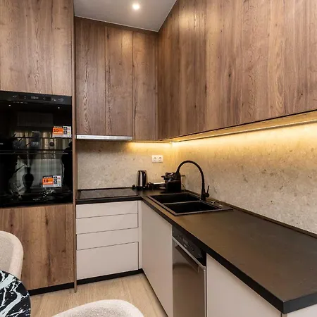 Allure Mitropoleos By G&o *