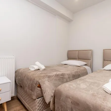 Allure Mitropoleos By G&o Салоники